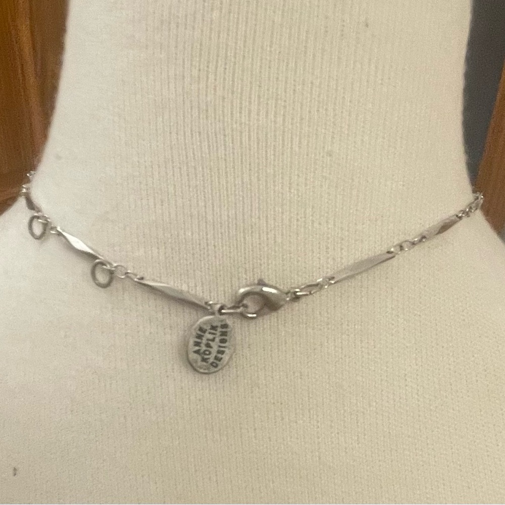 Gorgeous blue crystal necklace with silver-plated chain. Art Deco style. NWOT - Picture 6 of 8